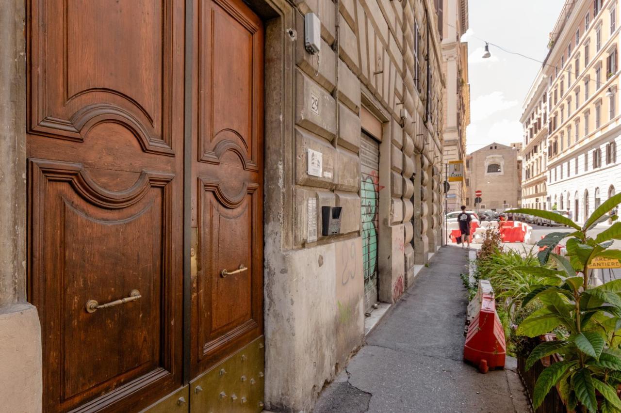 Appartement 4-Bdr Apt among Colosseum&Termini 10-12 people à Rome Extérieur photo